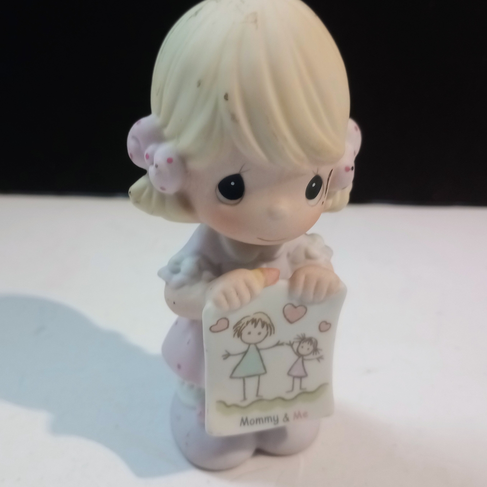 Adorable Figurine with 'Mommy & Me' Design